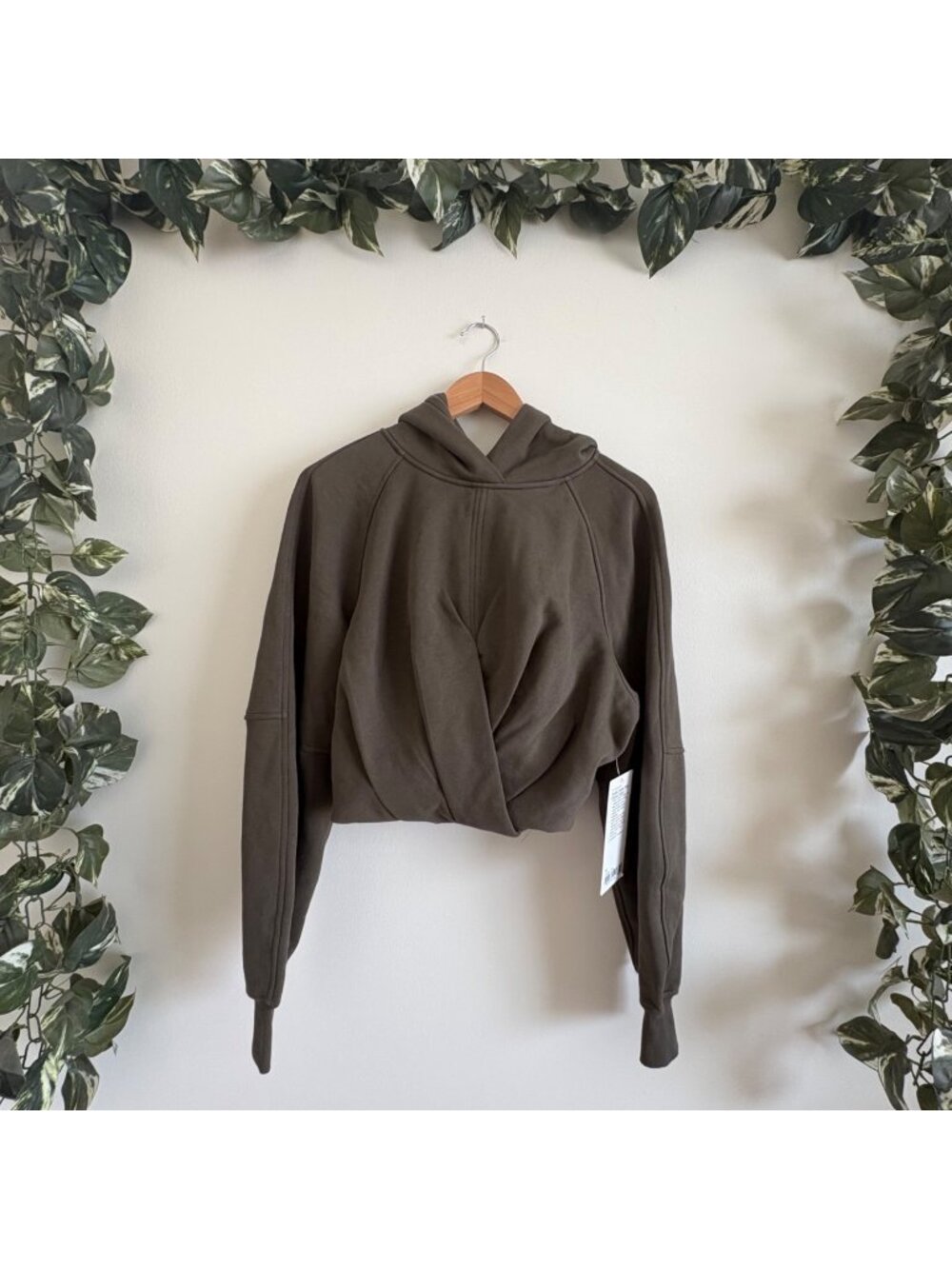 Lululemon Athletic Scuba Cropped Wrap Pullover Hoodie Olive Brown NWT Size M